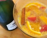 A picture of step 4 of Cava Sangria.
