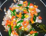 Foto langkah ke 3 dari resep Oseng cumi asin pete.