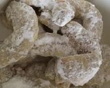 Mandulás-vaníliás hókifli recept fázis 1 fotója