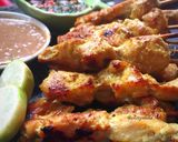 Foto langkah ke 4 dari resep Sate Ayam Bumbu Kunyit.