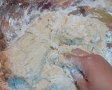 Foto del paso 2 de la receta: Rosca de Pascuas rellena con pasas de uva y chocolate💕