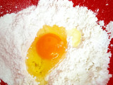 Kue Sarang Laba Laba Taro