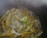 Foto del paso 4 de la receta: Crema de vainas de habas