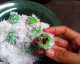 Foto langkah ke 6 dari resep Klepon gula merah anti gagal.