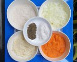 Hình bước làm 1 của món Chả củ sen cà rốt