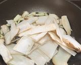 Gambar langkah 3 resipi King Oyster Mushroom & Tofu.