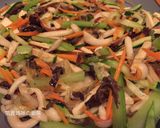 A picture of step 10 of Stir-Fried Mixed Vegetables with Egg Crepe and Curry Sauce.