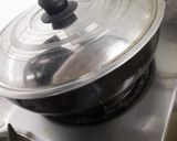 A picture of step 5 of Souffle Pancakes.