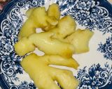 A picture of step 1 of Sparkling ginger lemonade.