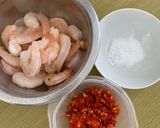 รูปขั้นตอนการทำที่ 1 ของ กุ้งคั่วพริกเกลือ 🌶️🔥