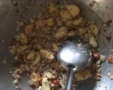 A picture of step 1 of Vada paav chutney.