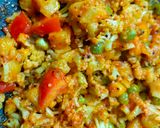 A picture of step 3 of Cauliflower peas and potato sabzi.