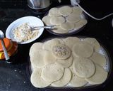 A picture of step 2 of Homemade Qatayef 😋👍.