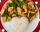 รูปขั้นตอนการทำที่ 4 ของ ผัดอกไก่ใส่ถั่วฝักยาวเผ็ดๆ