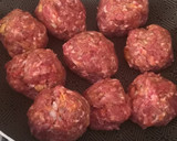 Foto del paso 3 de la receta: Albóndigas rellenas de queso