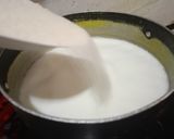A picture of step 1 of Custard Sevaiya.