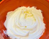 A picture of step 1 of Easy Mascarpone Dip.