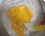 Foto langkah ke 3 dari resep Cake Marmer Ekonomis.