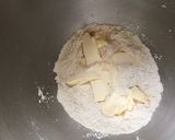Une image de l'étape 3 de Pâte brisée aux trois farines et lait.