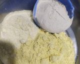 A picture of step 2 of Mix flour methi handvo.