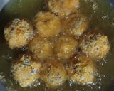 Foto langkah ke 4 dari resep Bola bola ubi coklat melted.