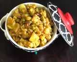 A picture of step 10 of Cauliflower and Prawns Masala Curry 🍛.