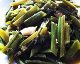 Foto langkah ke 4 dari resep Tumis Bunga Bawang.