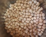 A picture of step 1 of Chana masala spicy.