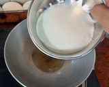 A picture of step 2 of Suji Halwa (Semolina Halwa).