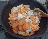 Foto langkah ke 6 dari resep Cap Cay Goreng Chinese.