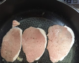 Foto del paso 1 de la receta: Escalopines de Cerdo a la Cerveza con champiñones