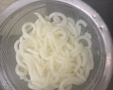 Hình bước làm 4 của món Mì udon hầm rau củ Eatclean