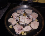 Foto del paso 2 de la receta: Merluza en salsa