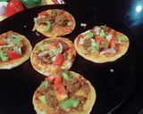 A picture of step 8 of Mini Tawa pizza.