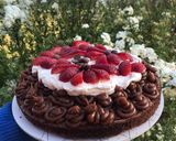 Foto del paso 6 de la receta: Torta brownie con frutillas 🤩