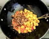 Foto langkah ke 5 dari resep Kentang Usus Balado.