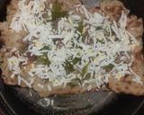 عکس مرحله 4 از دستور پیتزا سنگکی😋👌👌