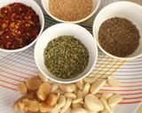 કાઠિયાવાડી લસણની ચટણી (kathiyawadi garlic chatney recipe in Gujarati) રેસીપી સ્ટેપ1ફોટો