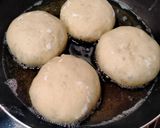 Foto langkah ke 6 dari resep Donat Bomboloni.