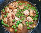 Foto del paso 6 de la receta: Pollo guisado con garbanzos