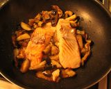 Foto del paso 8 de la receta: Revuelto lentejoso beluguense, salmoneado