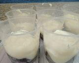 Foto langkah ke 13 dari resep Dessert Cup Brownies Caramel.