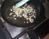 A picture of step 1 of Chilli Garlic Capcicum.