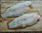 Foto del paso 2 de la receta: Filetes de panga con pimientos