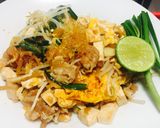 รูปขั้นตอนการทำที่ 9 ของ ผัดไทวุ้นเส้นหมูสไลส์
