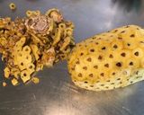 Une image de l'étape 2 de Ananas Victoria parfumé à la rose.