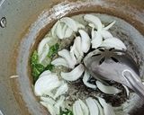 A picture of step 2 of Gobindobhog Masala Rice.