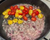 Foto del passaggio 2 della ricetta Bocconcini di tonno alla mediterranea