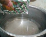 A picture of step 1 of Chicken spice Noodles.