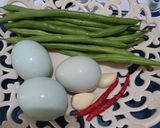 Foto langkah ke 1 dari resep Tumis buncis telur asin.